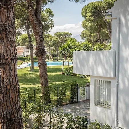 Apartament Beachside Cosy With Pool