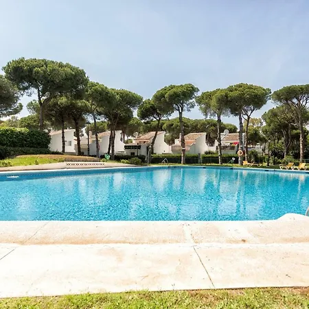 Beachside Cosy With Pool Apartament *